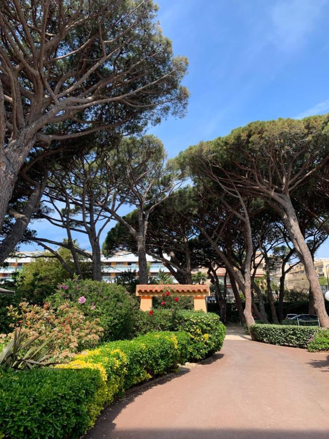 Hotel Beau Rivage لو لا فاندو المظهر الخارجي الصورة
