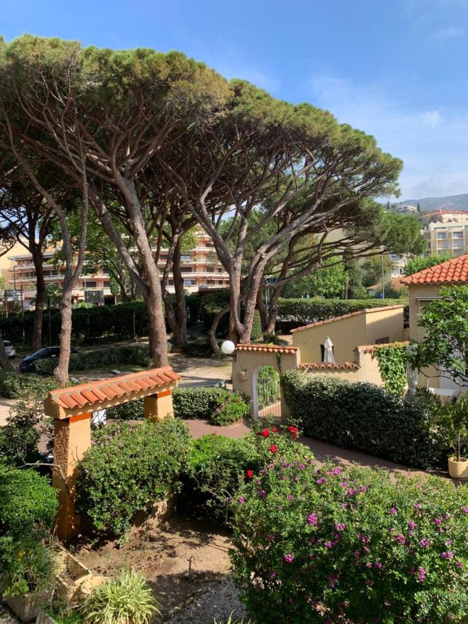 Hotel Beau Rivage لو لا فاندو المظهر الخارجي الصورة